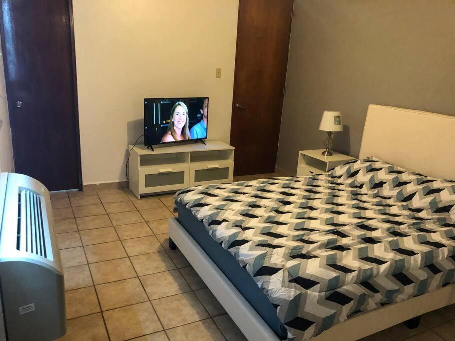 Haudimar Ph Beachfront Apt 4Br/3Bath Isabela Exterior foto