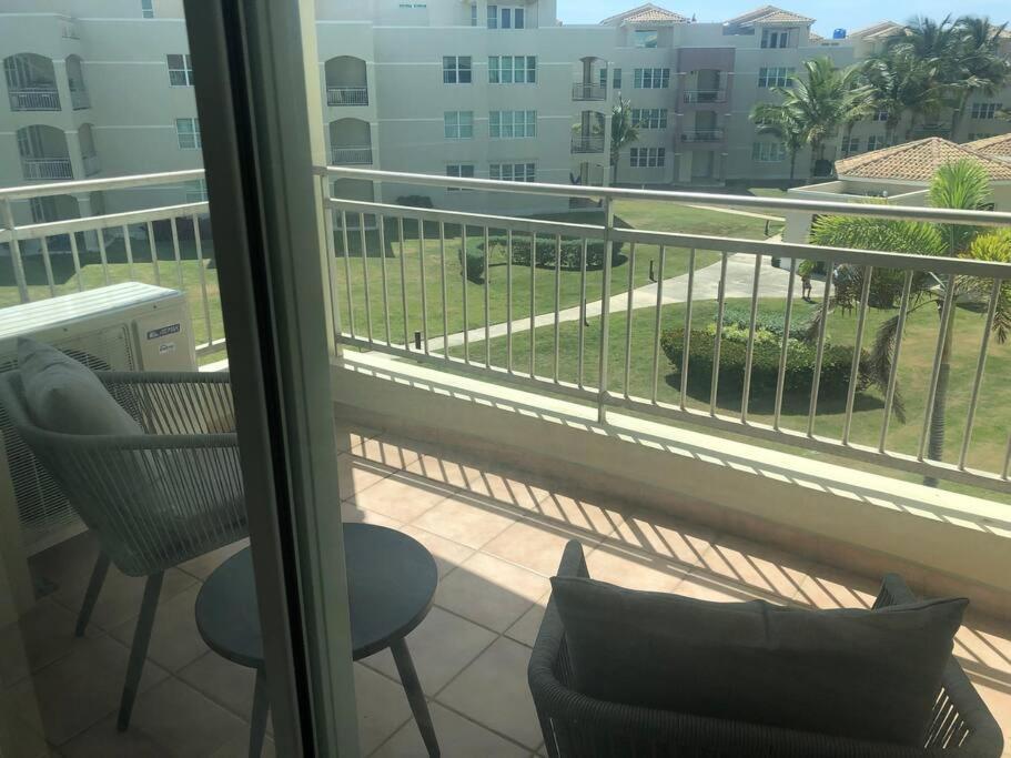 Haudimar Ph Beachfront Apt 4Br/3Bath Isabela Exterior foto