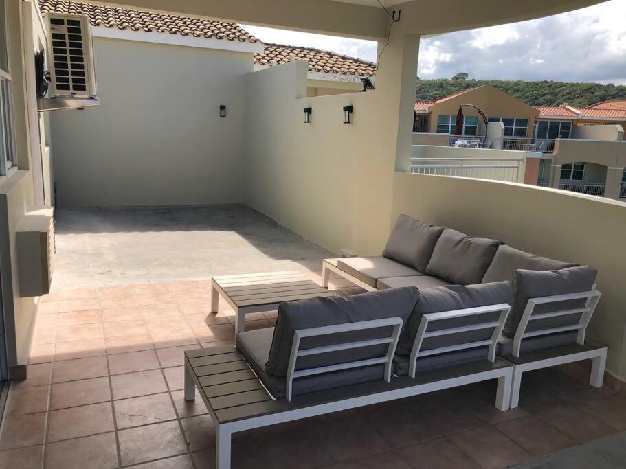 Haudimar Ph Beachfront Apt 4Br/3Bath Isabela Exterior foto